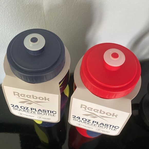 🔥2 Reebok 24 OZ PLASTIC squeeze BOTTLE New - Picture 4 of 4